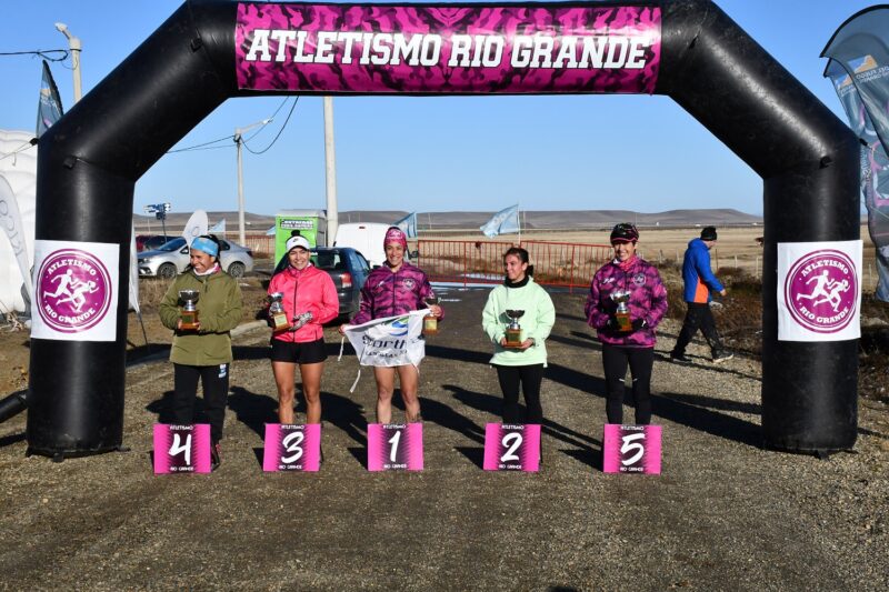 Con gran convocatoria se desarrolló de forma exitosa la carrera de atletismo de 10 kilómetros