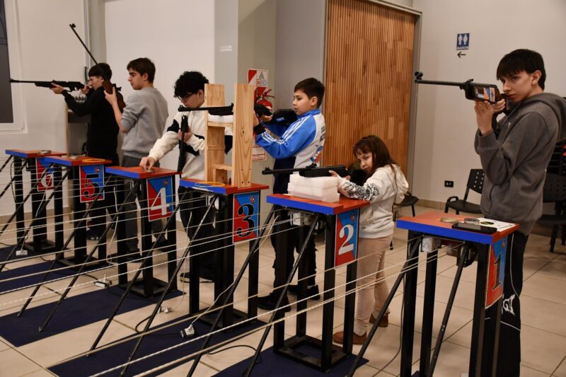 La Academia Fuego Libre concretó con éxito el primer torneo de carabinas de aire comprimido
