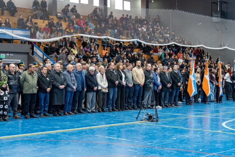 “Hoy necesitamos de todos para sacar adelante nuestra provincia”, afirmó Melella